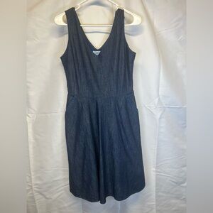 Vineyard Vines Blue Chambray Denim V-Neck Sleeveless Dress with Pockets Size 2